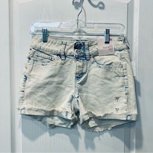 Juniors Size 5 Distressed Shorts NWT Cutoff Jean Shorts